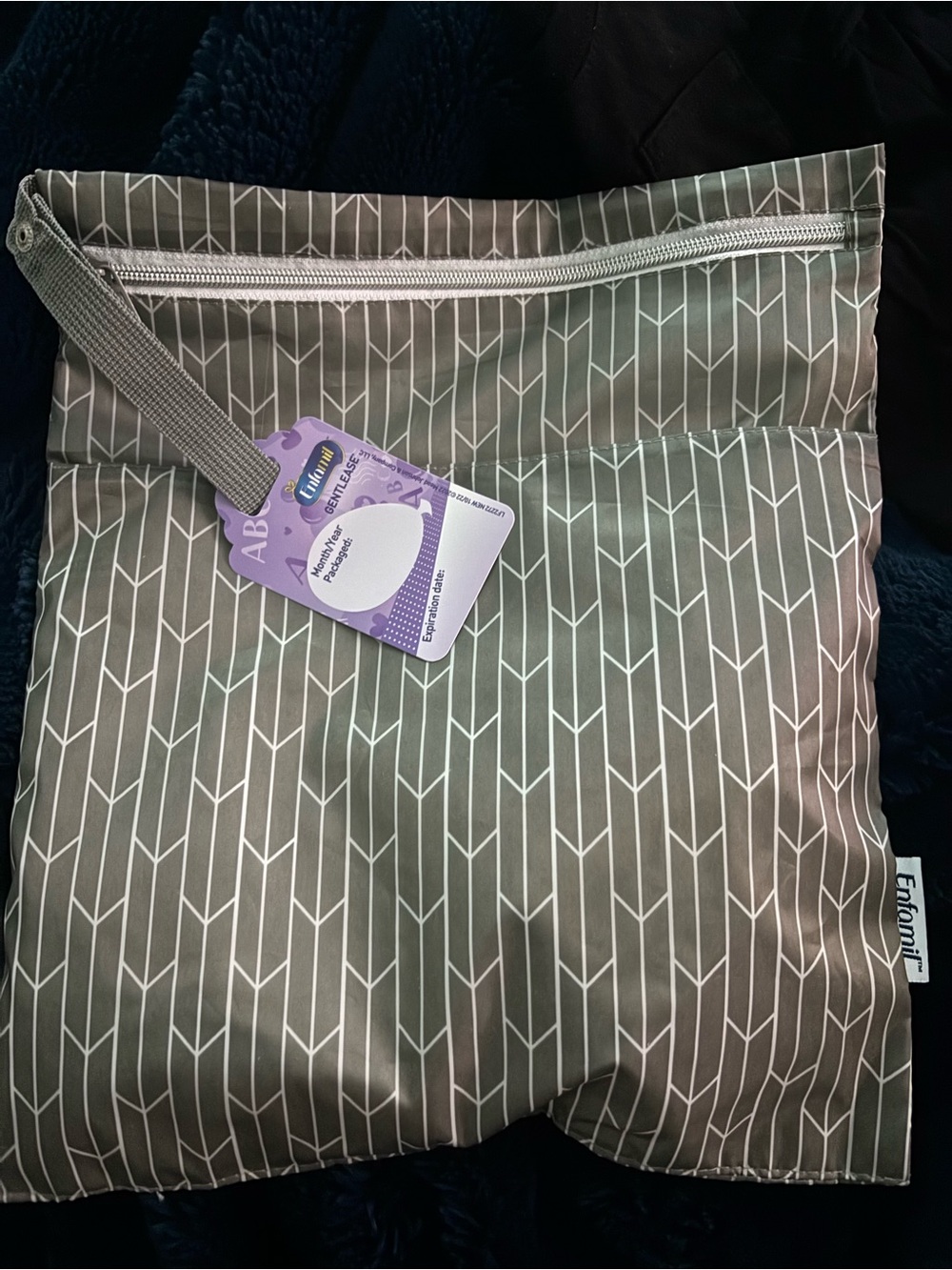 Enfamil Gray Chevron car seat/breastfeeding cover up NEW